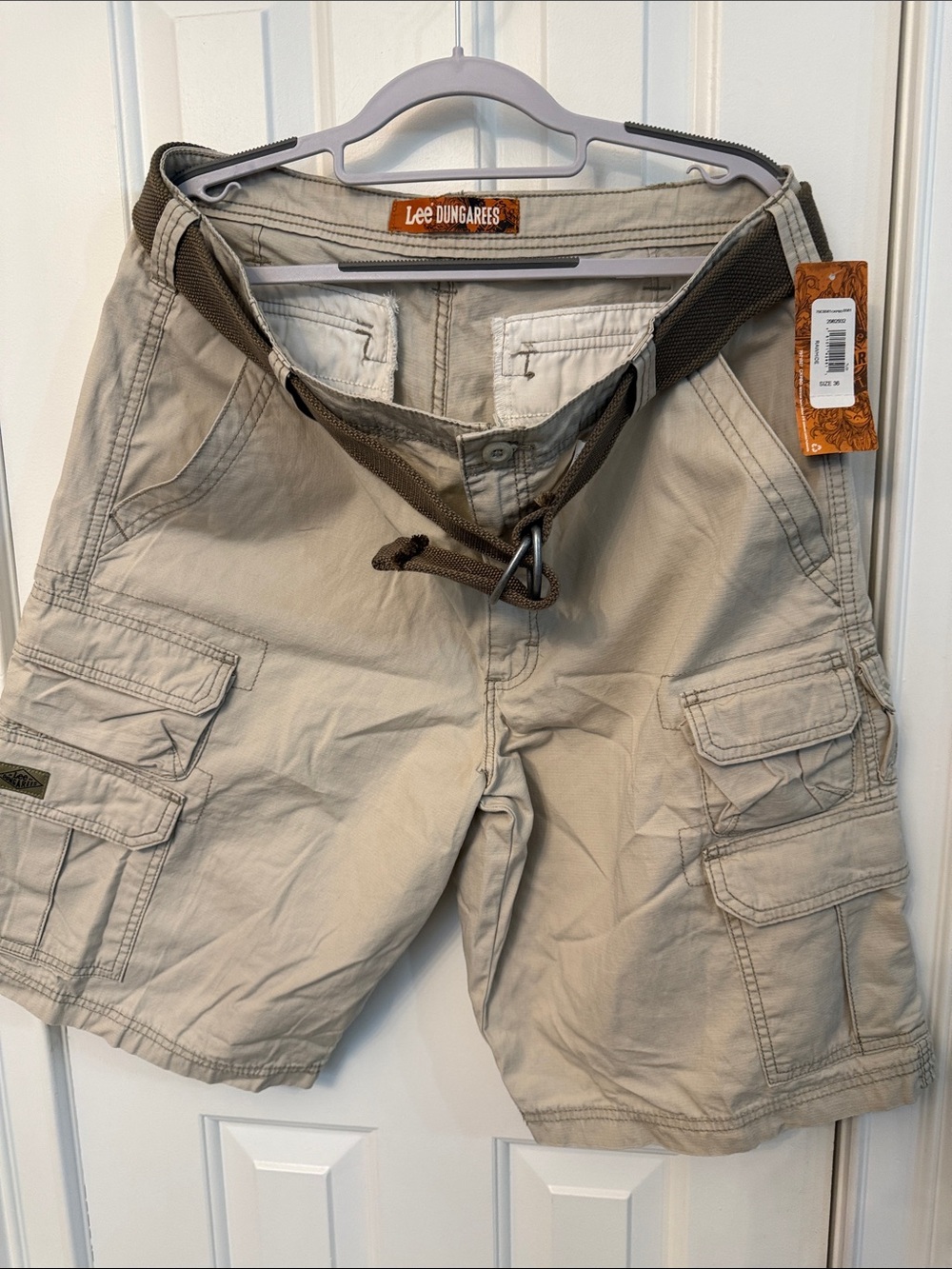 NWT Men’s Khaki Cargo Shorts